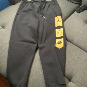 Jordan medium worn once